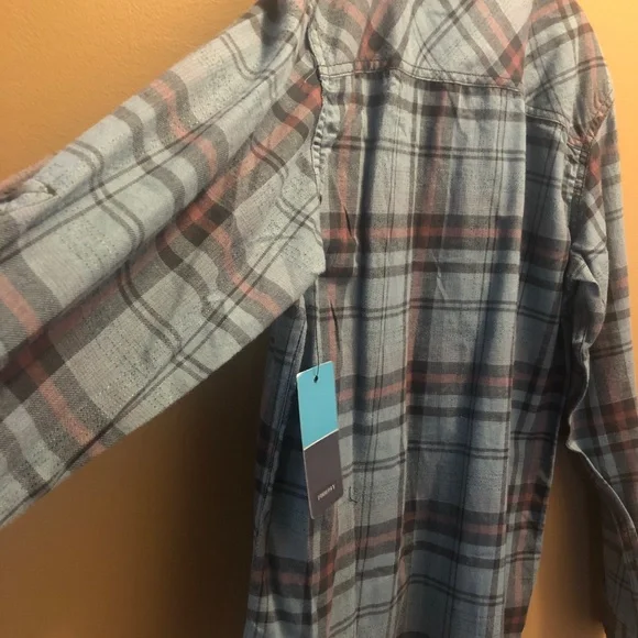 NEW⭐️ Button down long sleeve - Picture 6 of 7